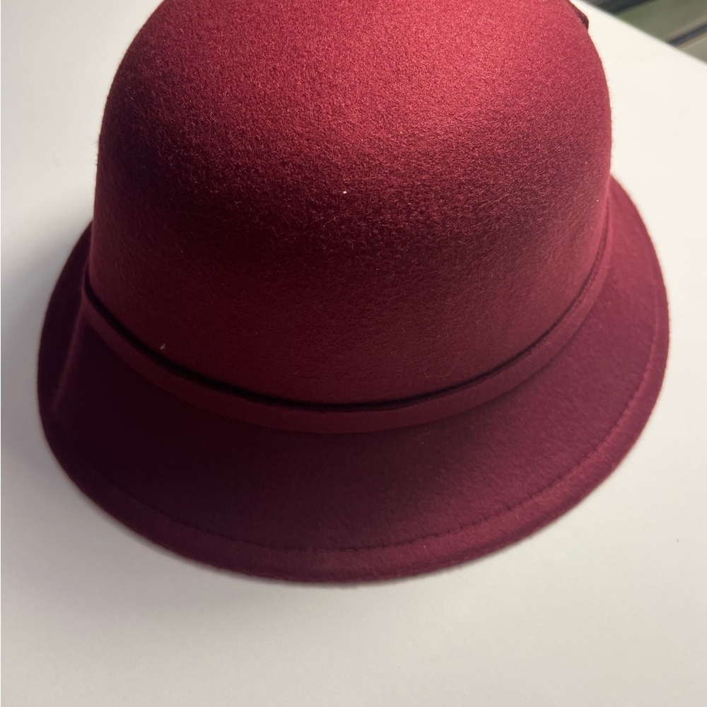 Elegant Burgundy & Tan Cloche Hat with Decorative Detail | Vintage-Inspired Fall - Picture 7 of 10